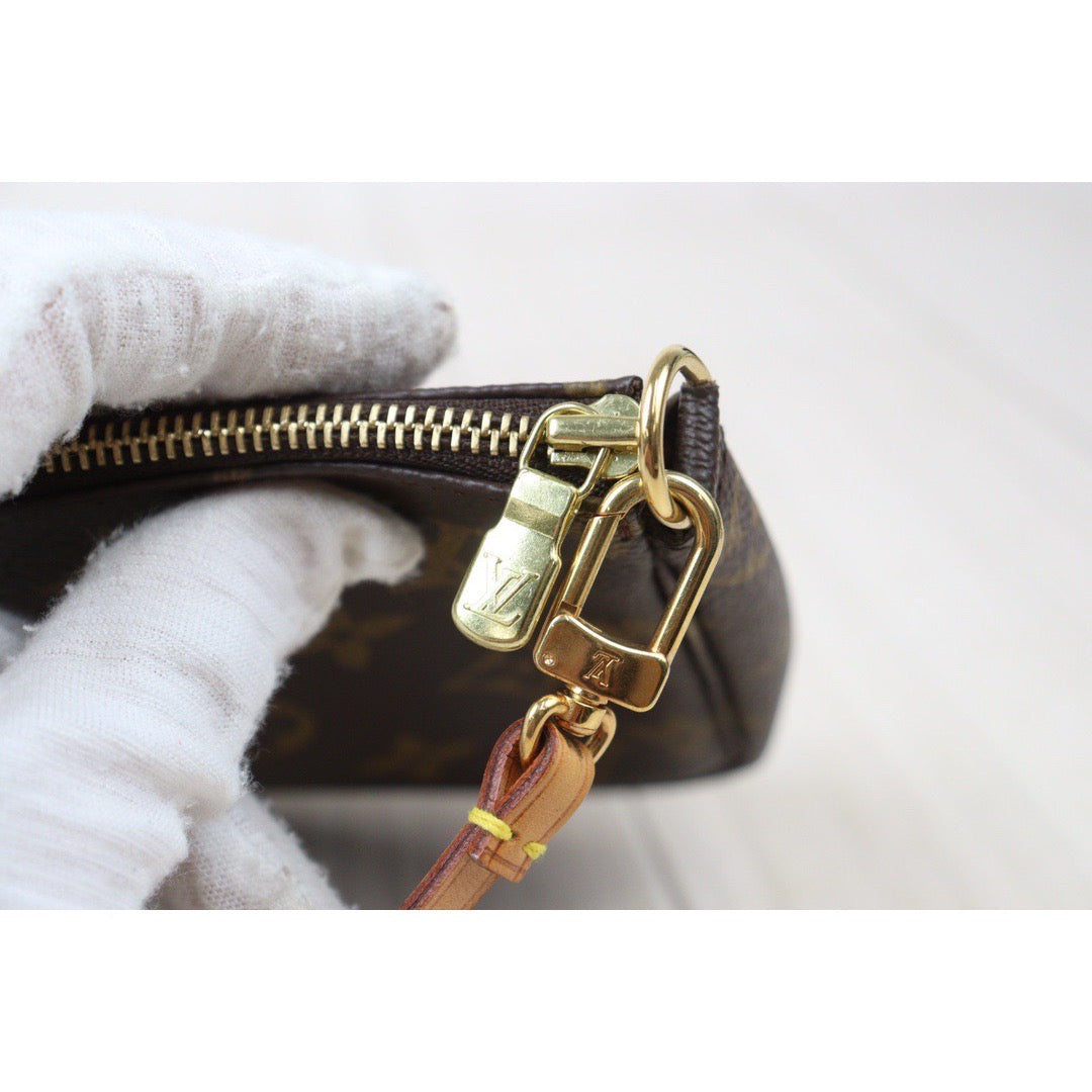 Rank AB ｜ LV Monogram Pochette Accessoires Vintage Model ｜V24071113
