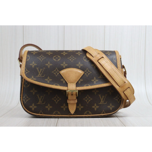 Include Entrupy Certificate of Authenticity｜Good ( Rank AB)｜Louis Vuitton Monogram Baguette Postman ShoulderBag ｜26081802