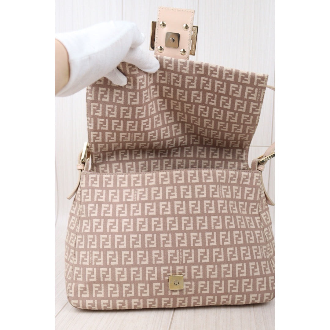 Rank A｜  FENDI Mamma Baguette Shoulder Bag Pink ｜24070919