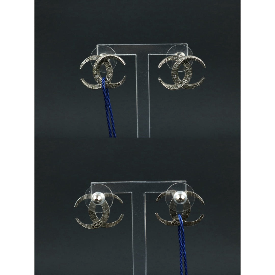 Include Authentic Detective Certificate of Authenticity｜Very Good ( Rank A) ｜CHANEL B15C COCO Mark Circlet Rhinestone Earrings Made In 2015Year｜S26070202