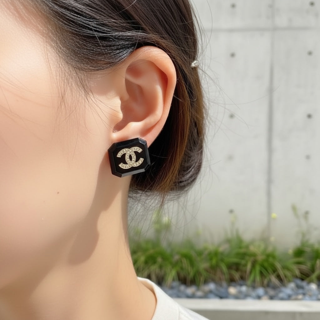 Include Authentic Detective Certificate of Authenticity｜Very Good ( Rank A) ｜CHANEL B23A COCO Mark  Black Acrylic Rhinestone Earrings Made In 2023Year｜S26050716