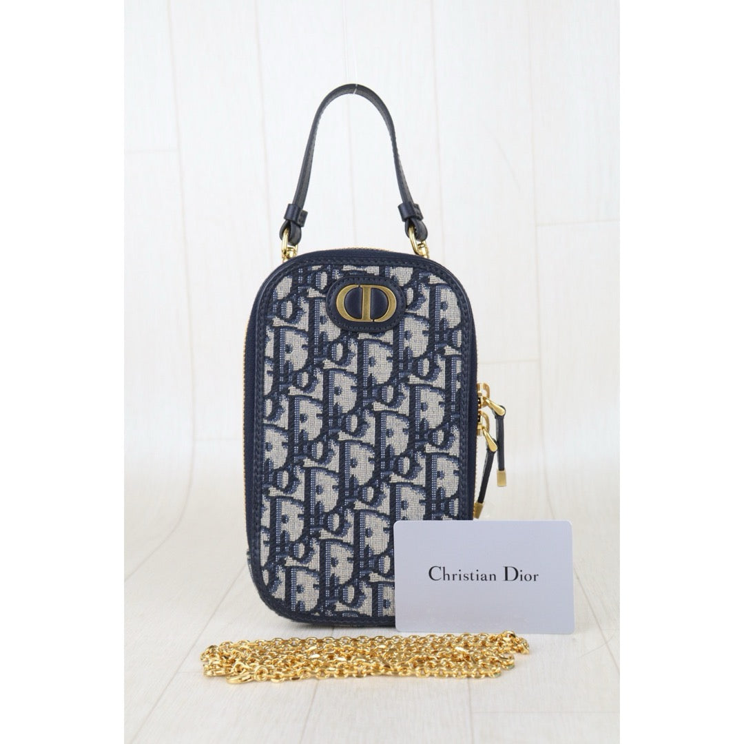 Include Entrupy Certificate of Authenticity｜Very Good ( Rank A)｜Dior Trotter 30 Montaigne Phone Holder｜S26051516