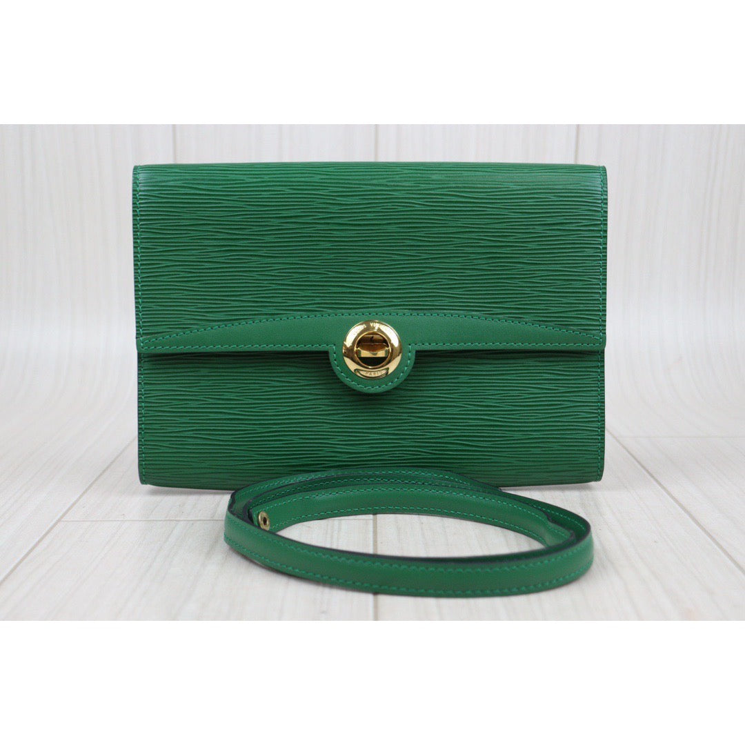 Rank A｜ LV Epi  Shoulder Bag Clutch Bag Green｜23121608