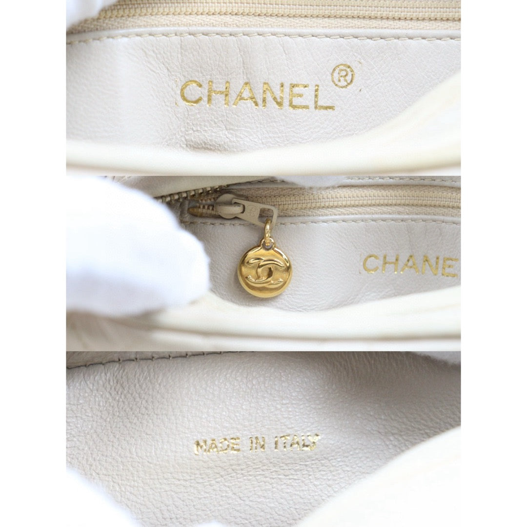 Good ( Rank AB)｜ CHANEL Matrasse Chain Camera Bag 18 Shoulder Bag Beige Made in 1991-1994Year ｜P24120210