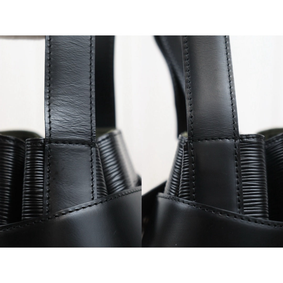 Very Good ( Rank A)｜ LV Epi Sack de Paul Shoulder Bag Black PM｜25102702