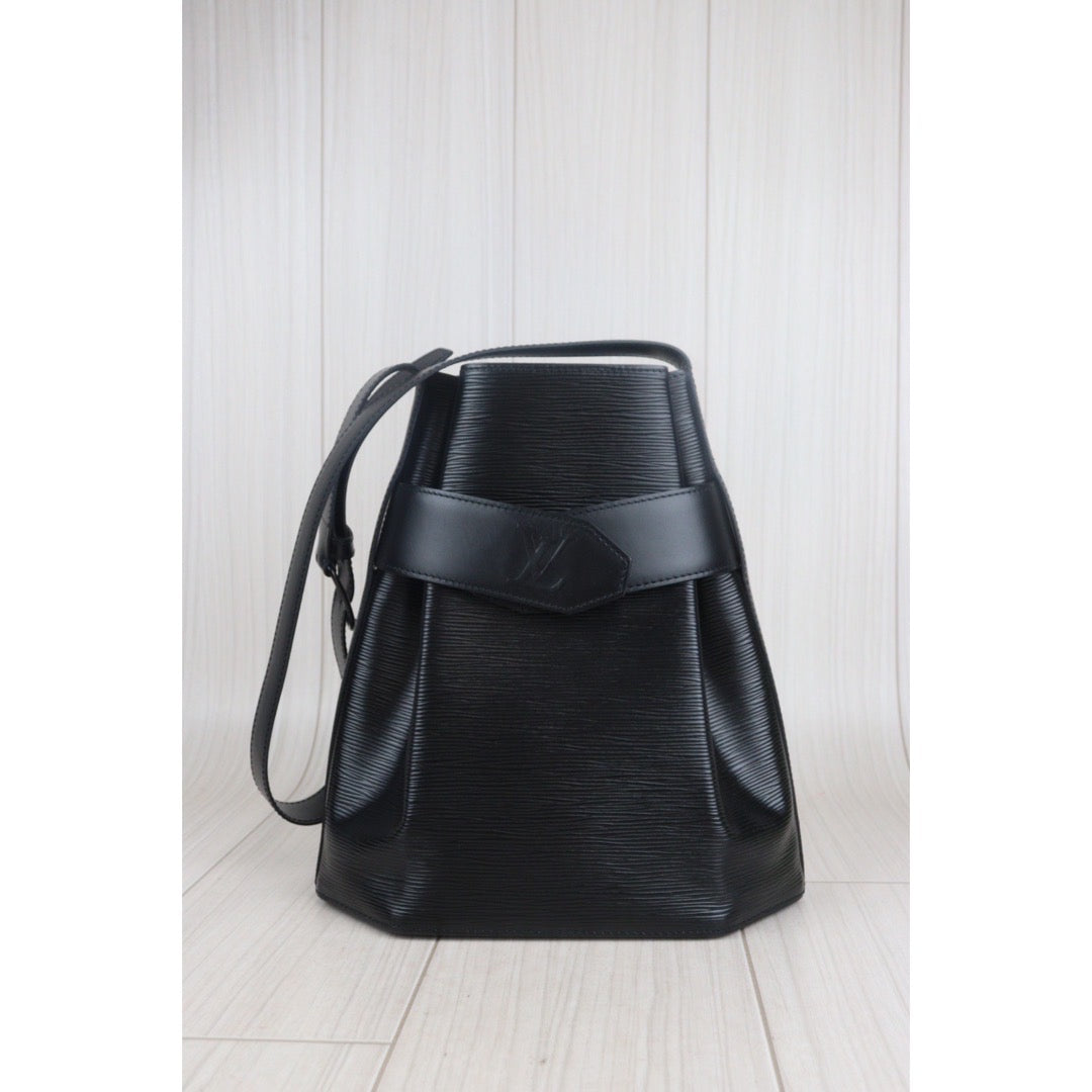 Rank A ｜ LV Epi Sack de Paul Shoulder Bag｜23082613