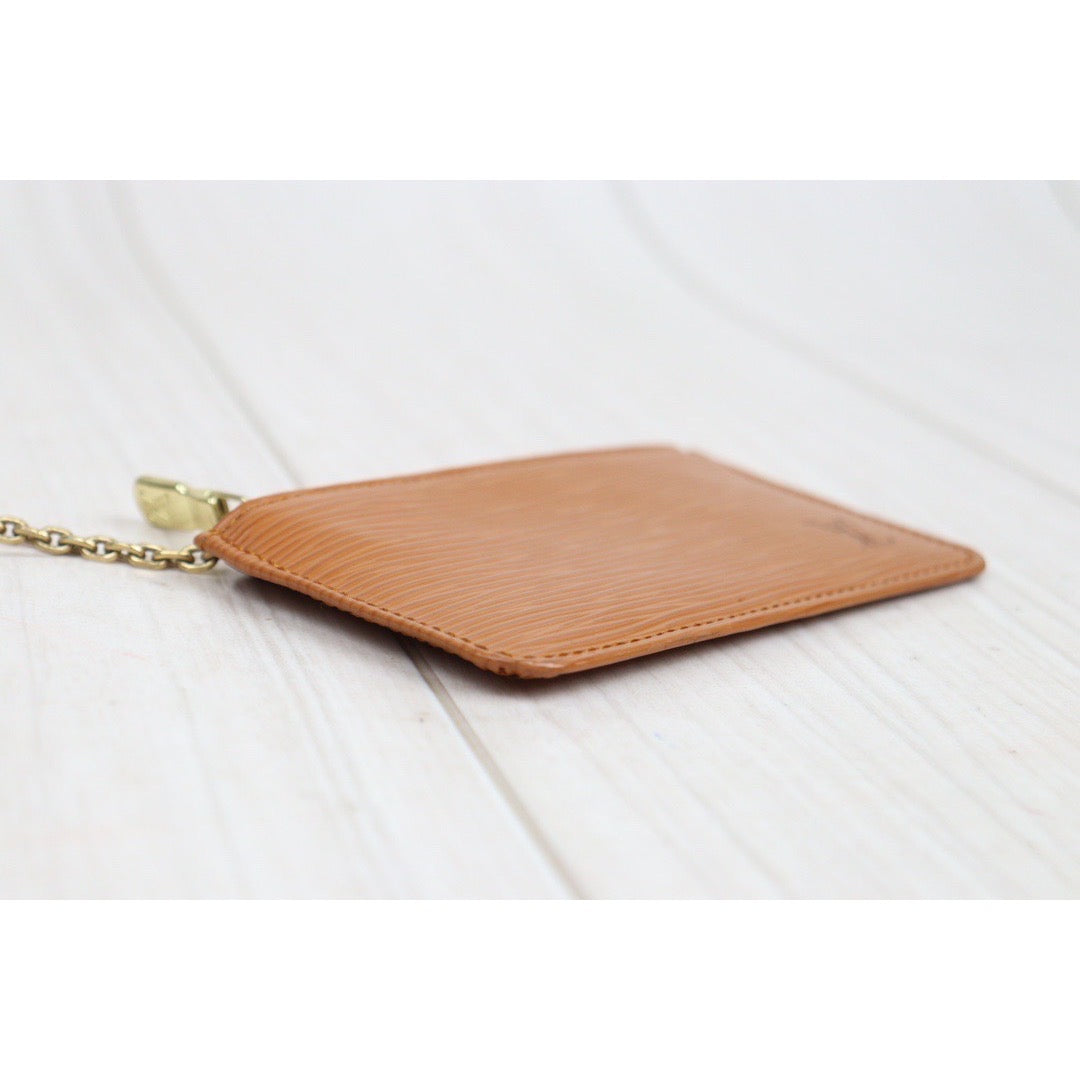 Rank AB ｜LV Epi Pochette Kure Coin Case Key Case ｜23111403