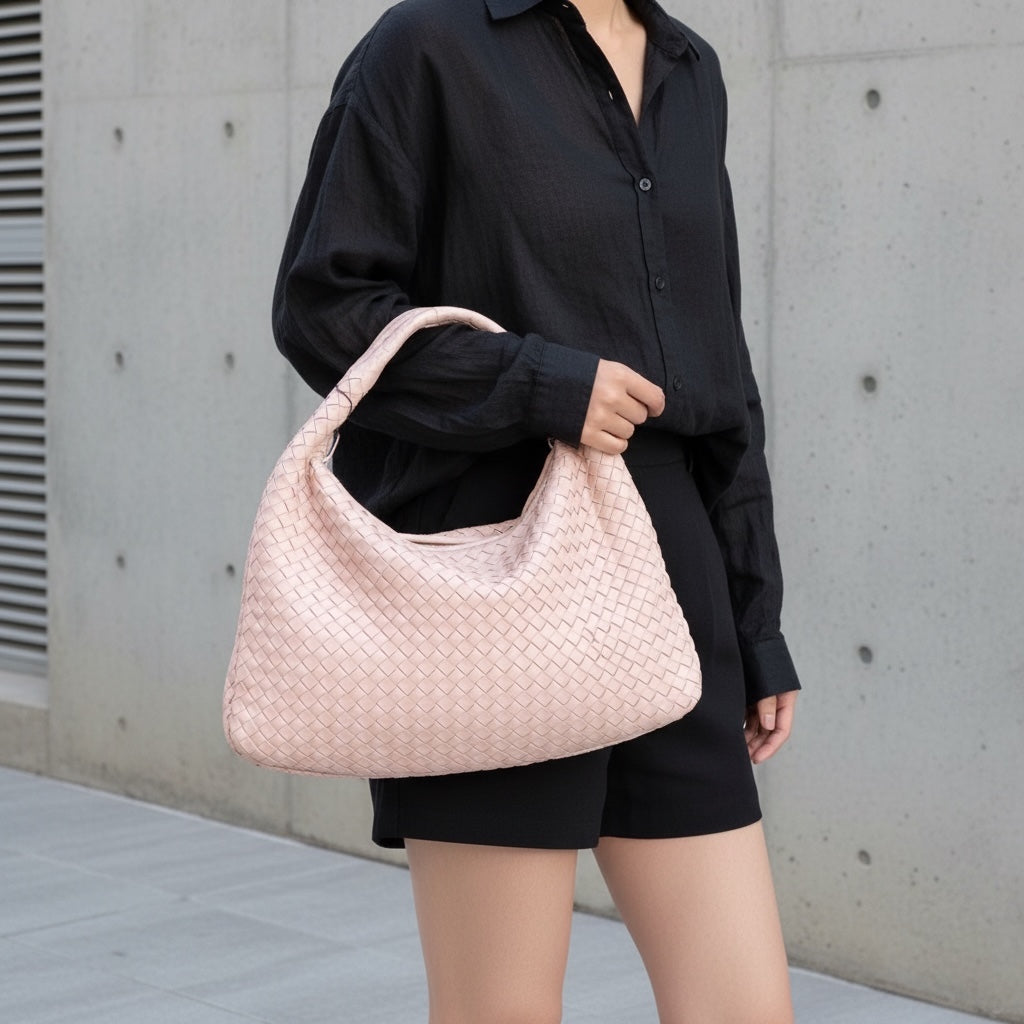 Include Entrupy Certificate of Authenticity｜Very Good ( Rank A)｜ Bottega Veneta Lamb Skin Braid Shoulder Bag  Pink｜S26050601