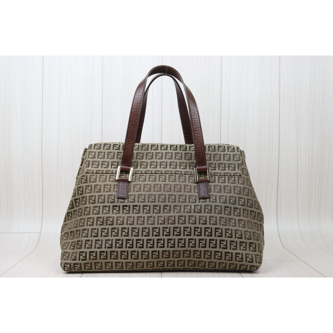 Very Good ( Rank A) ｜ FENDI Zucca Mamma Baguette Tote Bag Gold Hardware｜W24120909