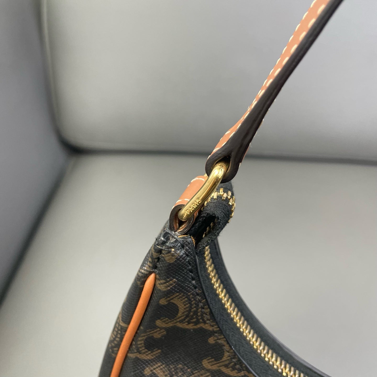 Very Good ( Rank A) ｜ CELINE AVA Shoulder Bag