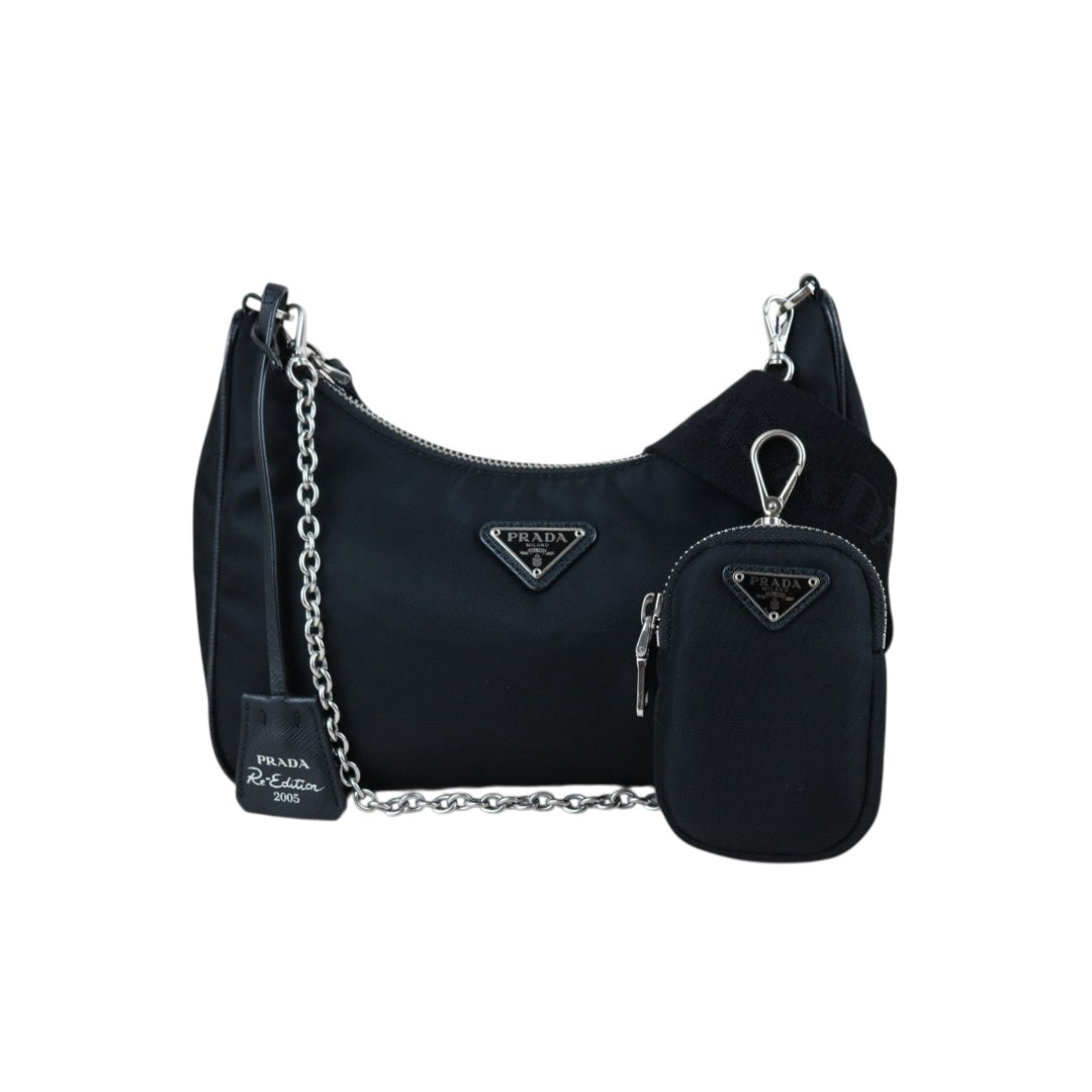 Include Entrupy Certificate of Authenticity｜Very Good ( Rank A)｜ PRADA Re-Edition 2005 Re-Nylon Hobo ｜Z26091605