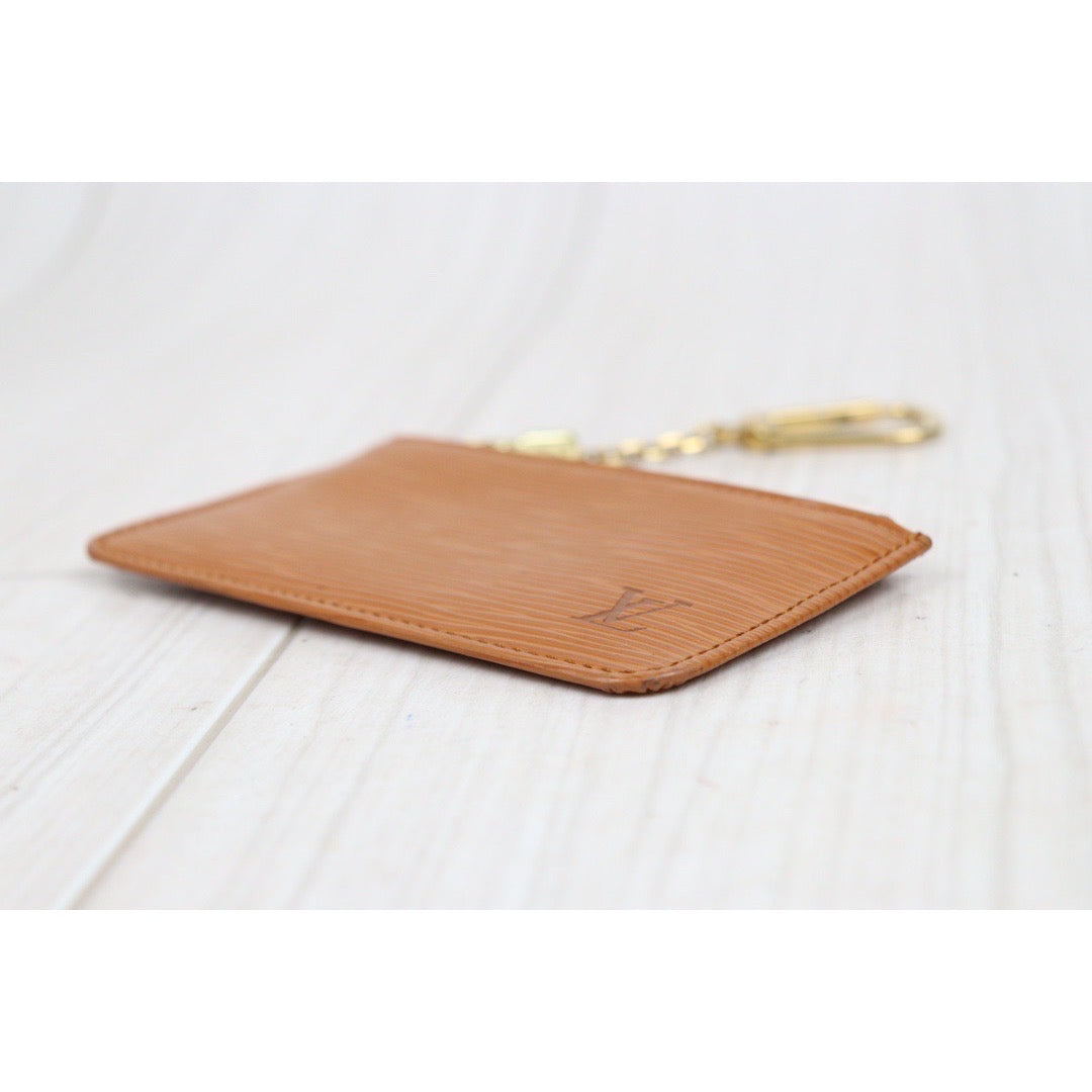 Rank AB ｜LV Epi Pochette Kure Coin Case Key Case ｜23111403