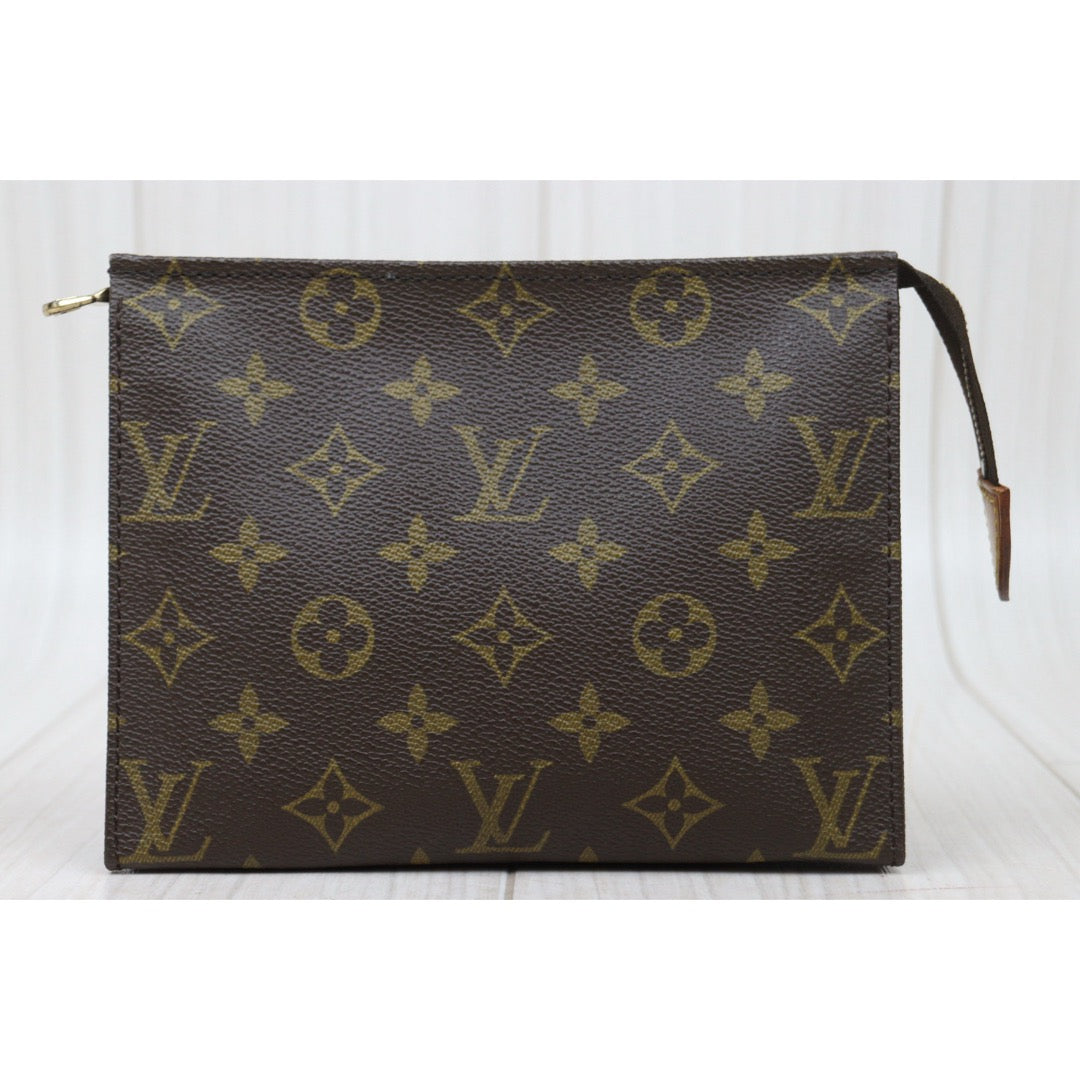 Good ( Rank AB)｜ LV Monogram Pochette Toilette 19 ｜Q25010904