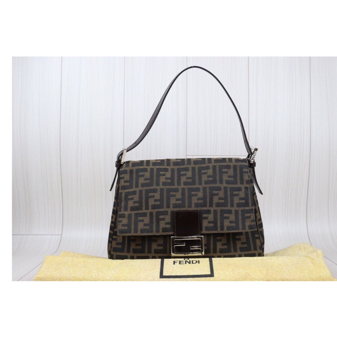 Rank A｜ FENDI Zucca Mamma Baguette Shoulder Bag ｜V24010833