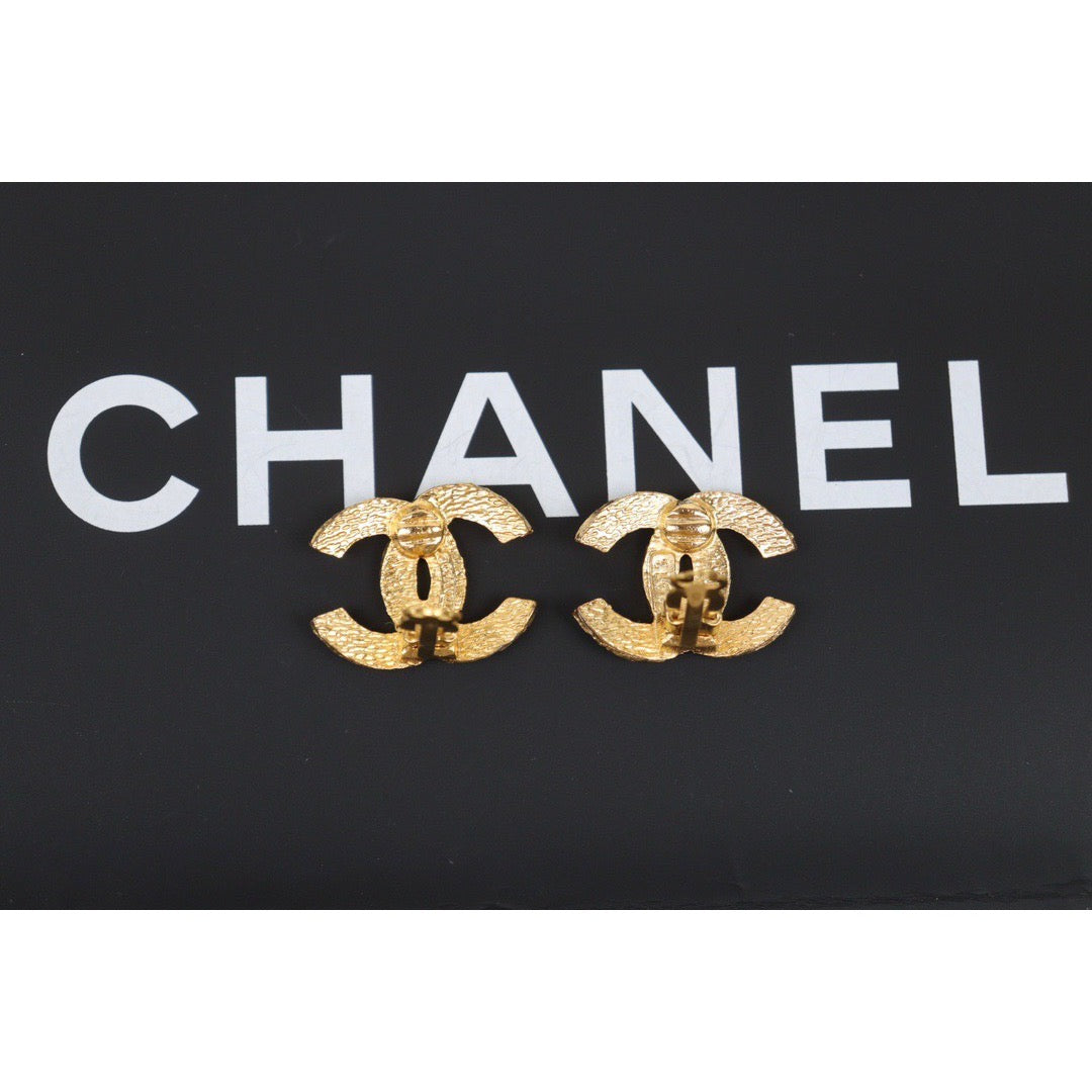 Very Good ( Rank A)｜CHANEL Coco Mark Knitting Design Earrings ｜24042514