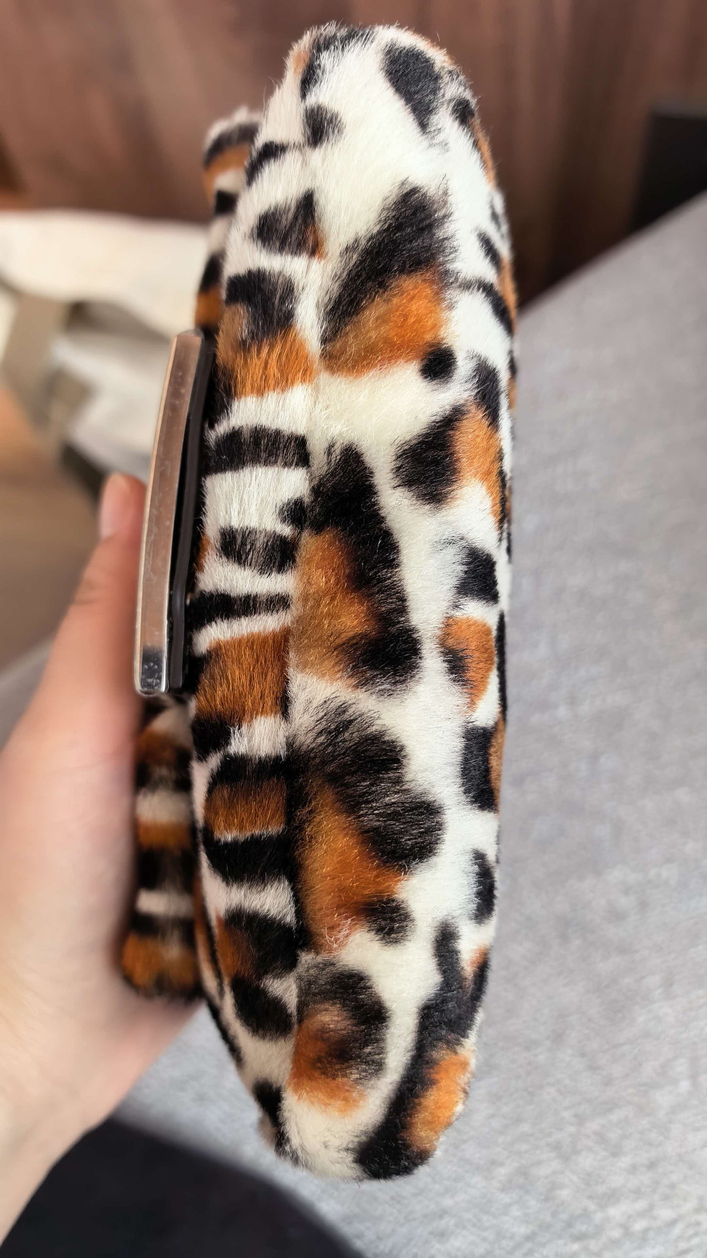 Include Entrupy Certificate of Authenticity｜Very Good ( Rank A)｜ FENDI Mamma Baguette Shoulder Bag