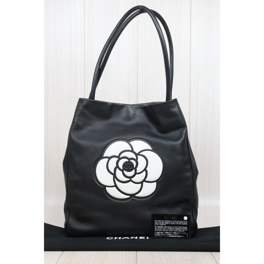 Very Good ( Rank A) ｜ CHANEL Camellia Lamb Skin ToteBag GM Made In 2002～2003Year ｜25112805