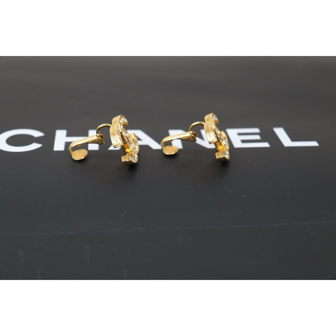 Rank A ｜CHANEL COCO Mark Diamond Vintage Earrings ｜24050605