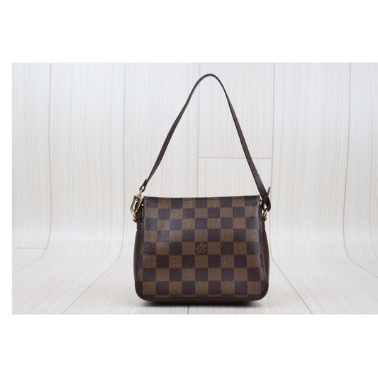 Rank A ｜ LV Damier Truth make up ｜24032608