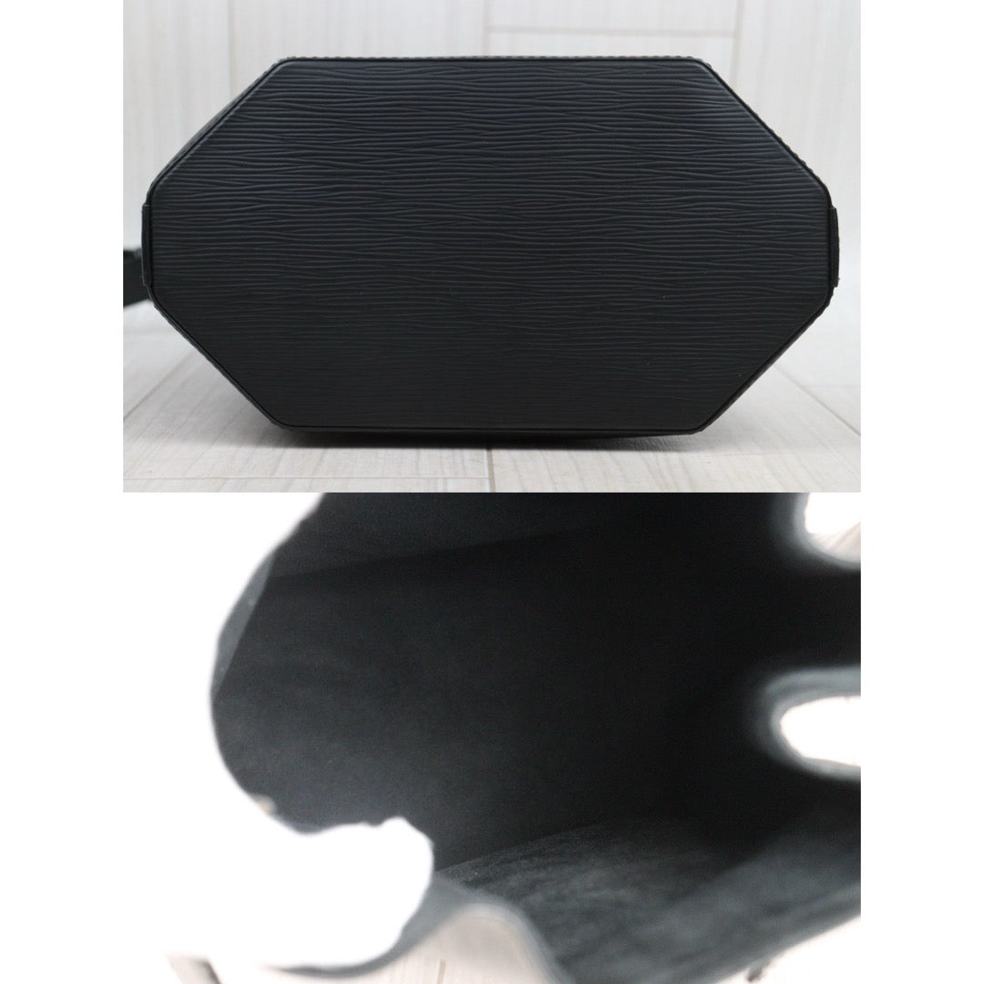 Very Good ( Rank A)｜ LV Epi Sack de Paul Shoulder Bag Black｜25071712