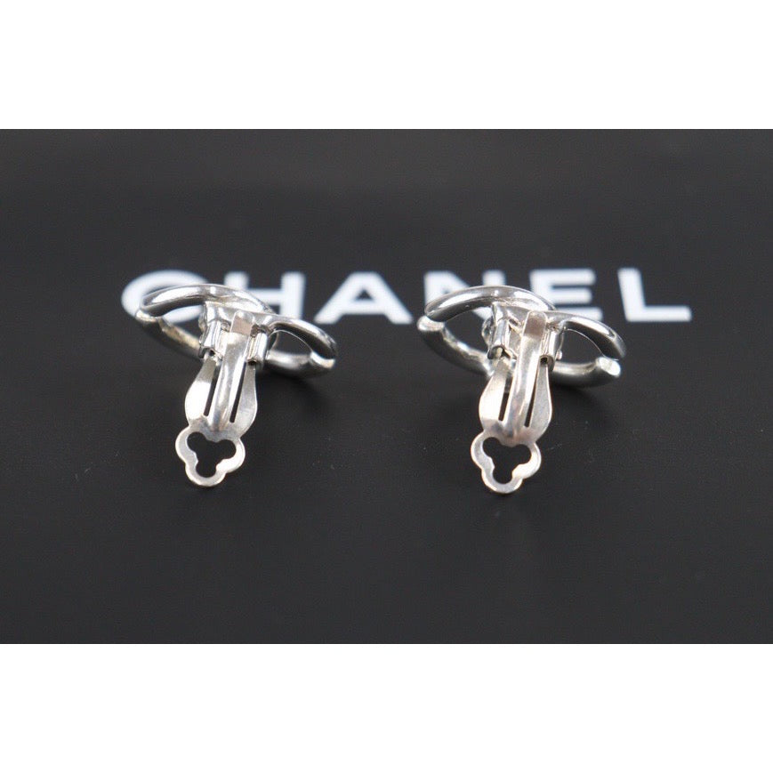 Rank A ｜CHANEL Vintage Coco Mark Silver Plating Earrings Made In 2001 Year ｜23101201