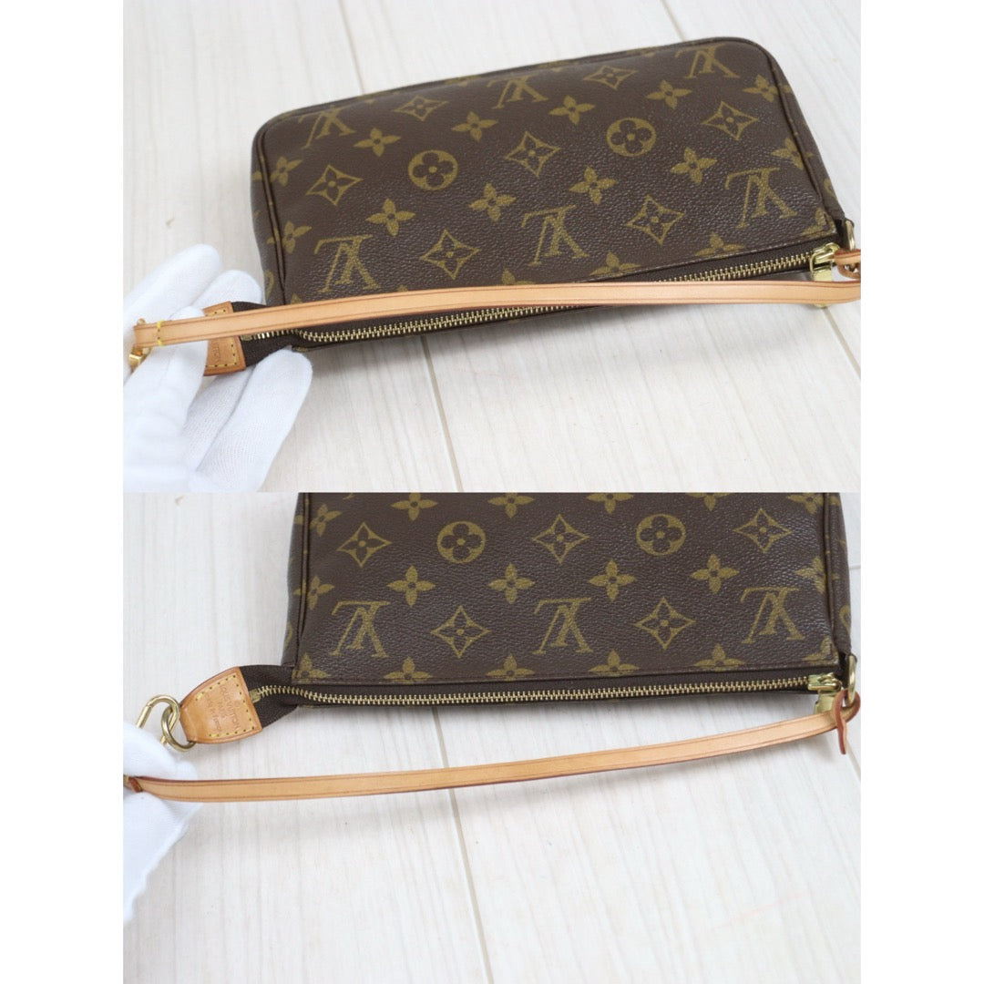 Include Entrupy Certificate of Authenticity｜Very Good ( Rank A)｜ Louis Vuitton Monogram Pochette Accessoire｜26091807