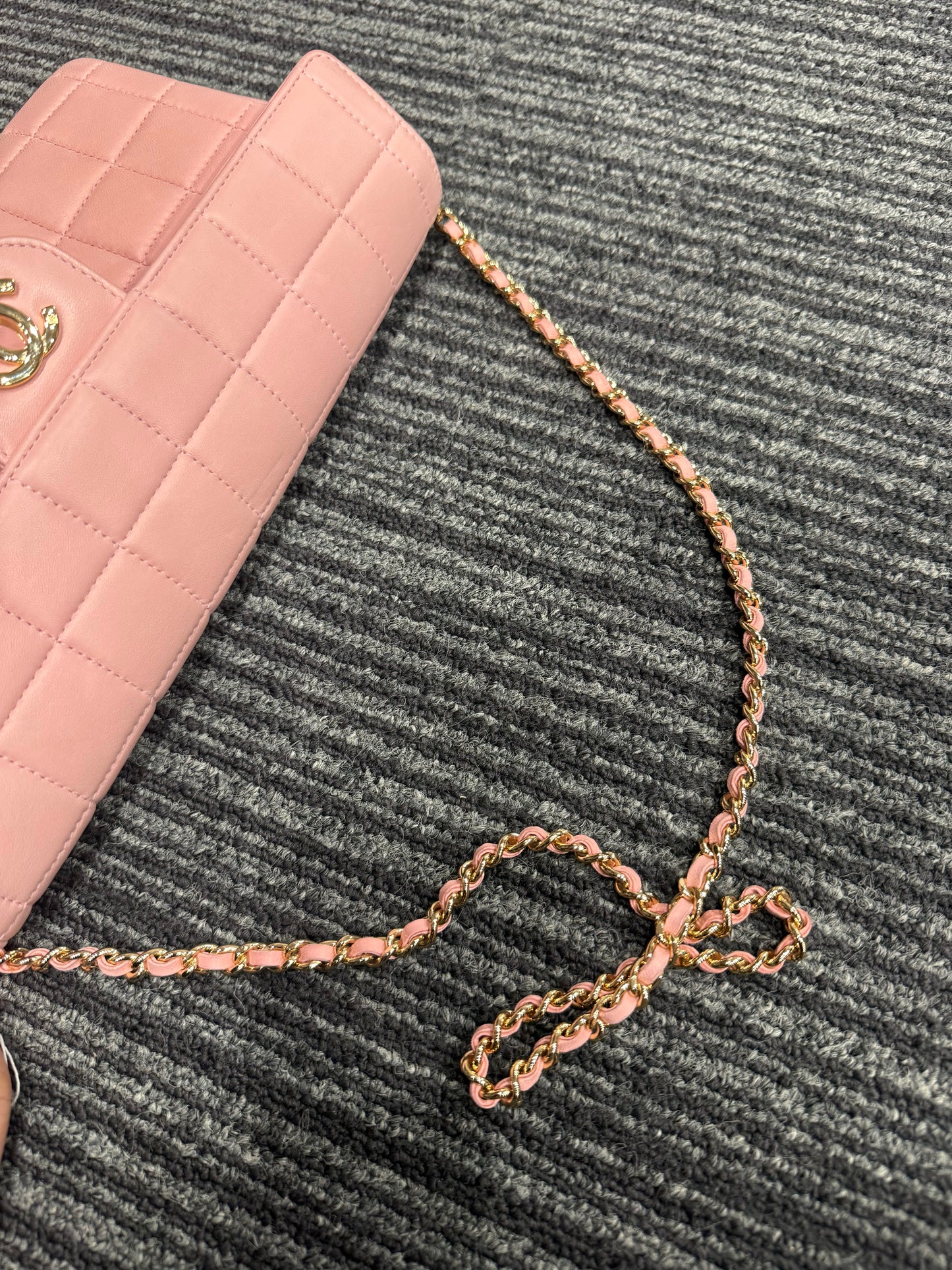 First installment 1/3｜Good ( Rank AB)｜ CHANEL  Lambskin Shoulder Bag Pink ｜25060308