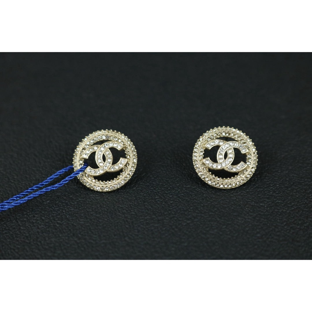 Include Authentic Detective Certificate of Authenticity｜Very Good ( Rank A) ｜CHANEL B20S COCO Mark  Circlet Rhinestone Earrings Made In 2020 Year｜S26062504