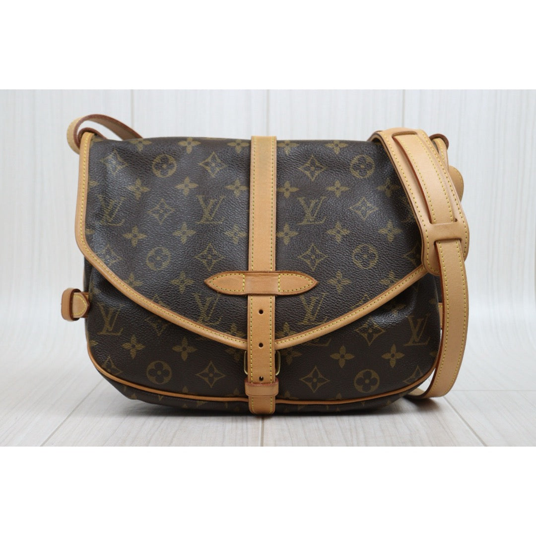 Include Entrupy Certificate of Authenticity｜Good ( Rank AB)｜ Louis Vuitton Monogram Saumur 30 Shoulder Bag｜26041305