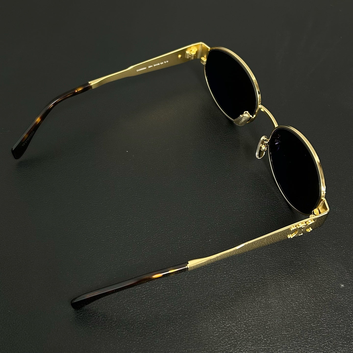 Very Good ( Rank A)｜ CELINE sunglasses