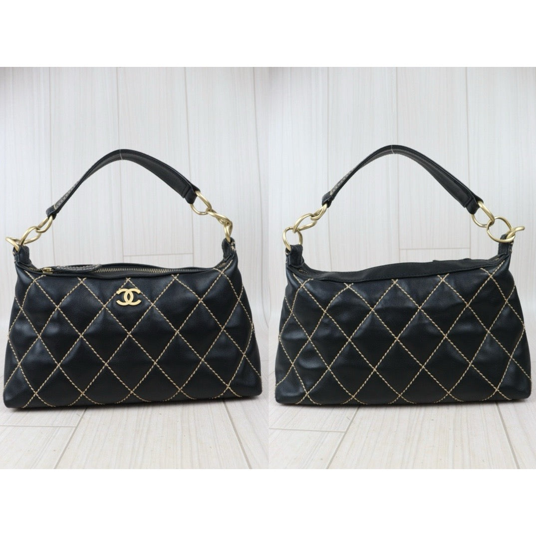 Rank AB｜ CHANEL Hobo Calf Leather Shoulder Bag  Made In 2002～2003Year｜V24071805