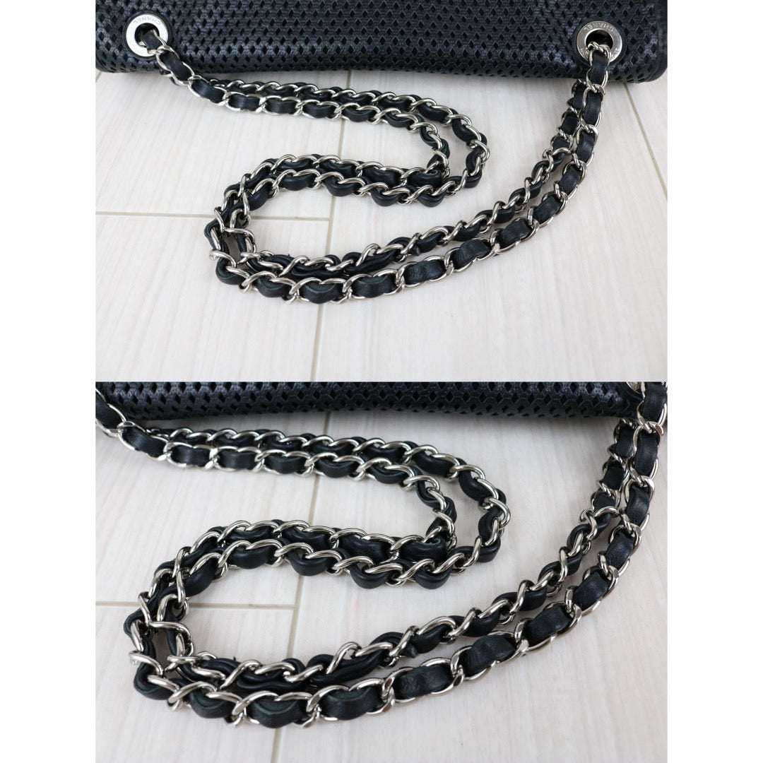 Include Entrupy Certificate of Authenticity｜Very Good ( Rank A)｜ CHANEL Caviar Skin Calf Leather Single Flap Perforated Shoulder Bag  Limited Edition Made in 2012-2013Year｜S26042510