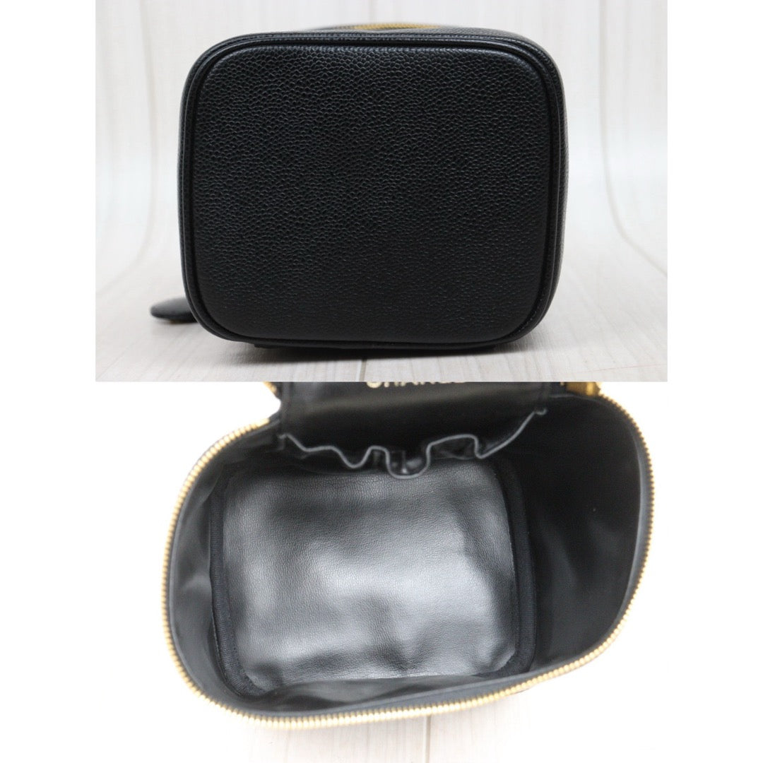Very Good ( Rank A) ｜ CHANEL Caviar Skin Vanity Handbag  Made In 2000～2002Year ｜25103101