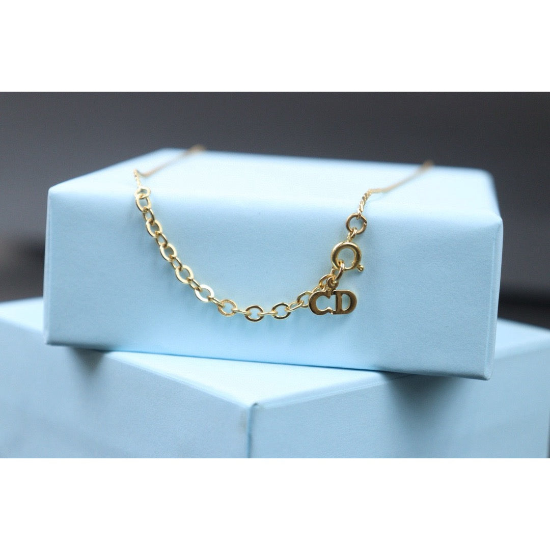 Very Good ( Rank A) ｜ Dior CD Necklace Gold Plated ｜24072507