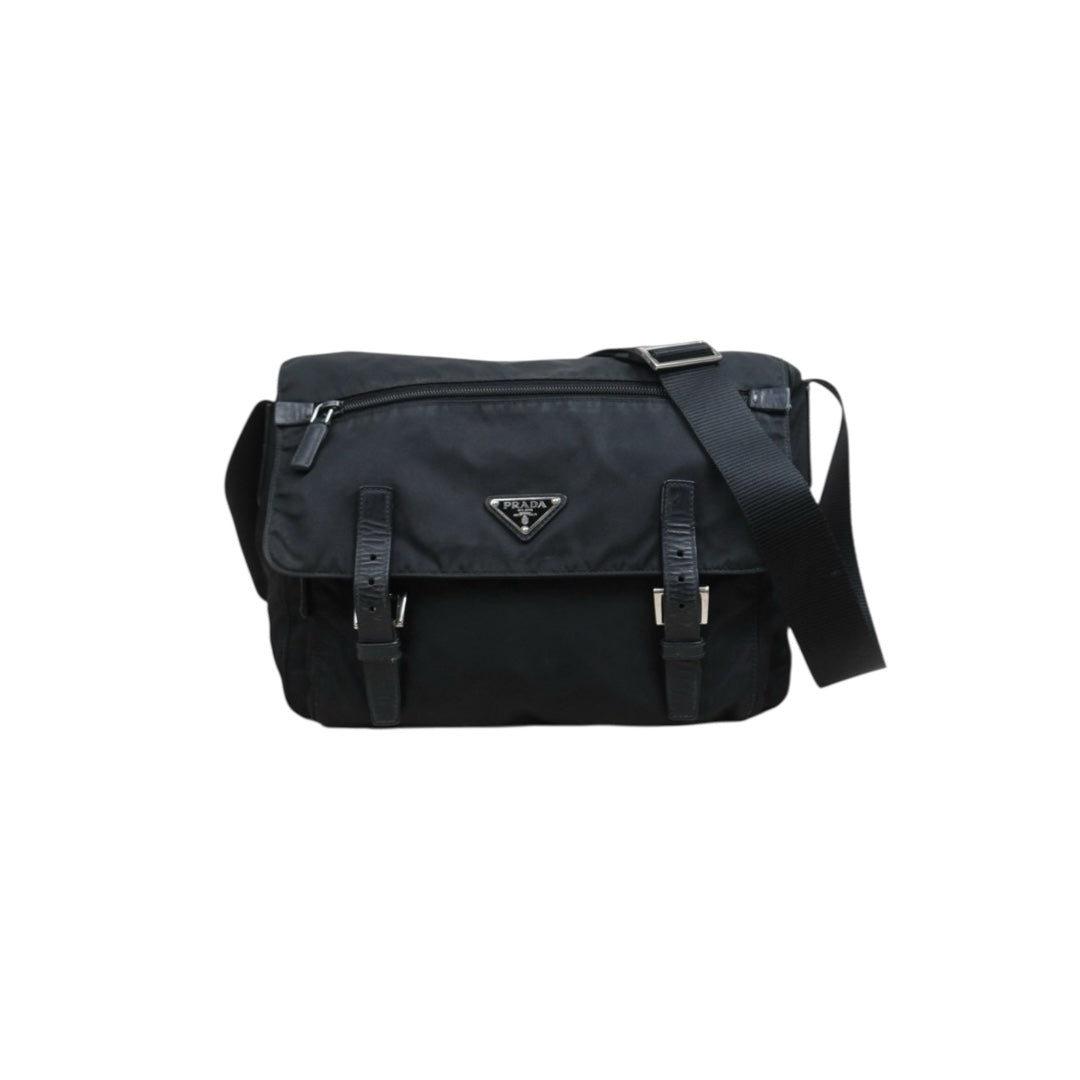 Include Entrupy Certificate of Authenticity｜Good ( Rank AB) ｜Prada  Nylon Black Shoulder Bag  Silver Hardware｜26050709