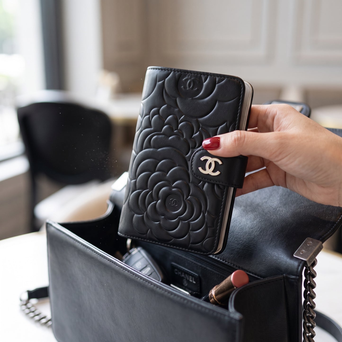 Include Entrupy Certificate of Authenticity｜Very Good ( Rank A)｜CHANEL Lambskin Camellia Embossed Flap Black Wallet Made In 2012-2013Year｜X26062909