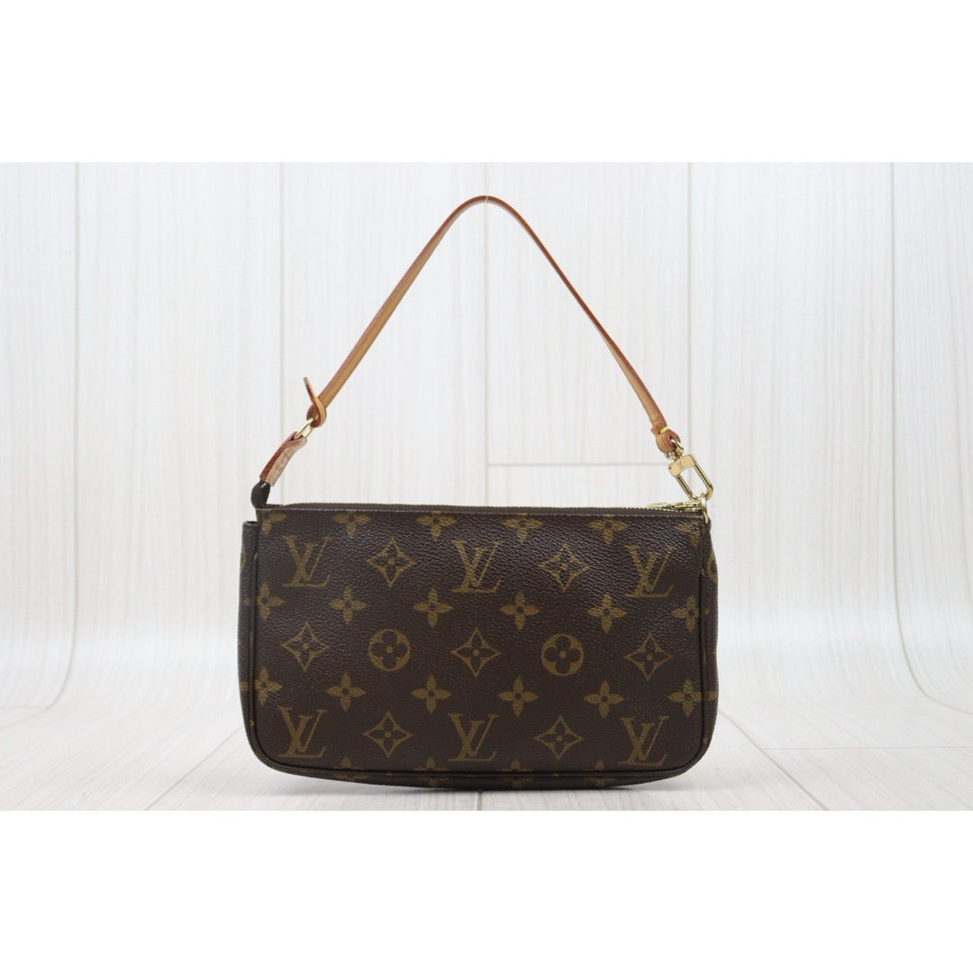 Good ( Rank AB)｜LV Monogram Pochette Accessoires ｜V25060502