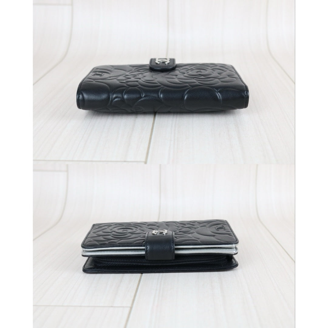 Include Entrupy Certificate of Authenticity｜Very Good ( Rank A)｜CHANEL Lambskin Camellia Embossed Flap Black Wallet Made In 2012-2013Year｜X26062909