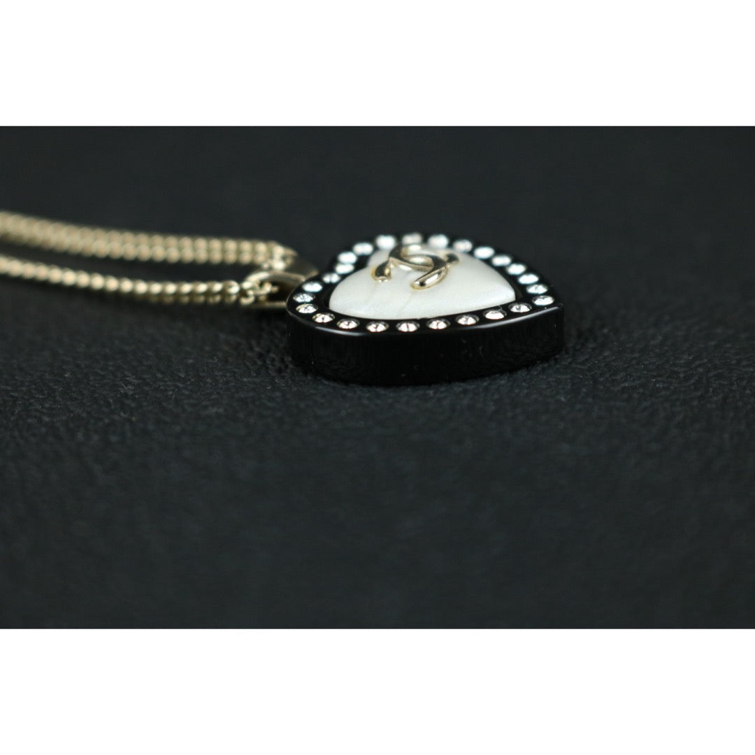 Very Good ( Rank A)｜ CHANEL Coco Mark D21S Heart Acrylic Rhinestone  Necklace｜S25111102