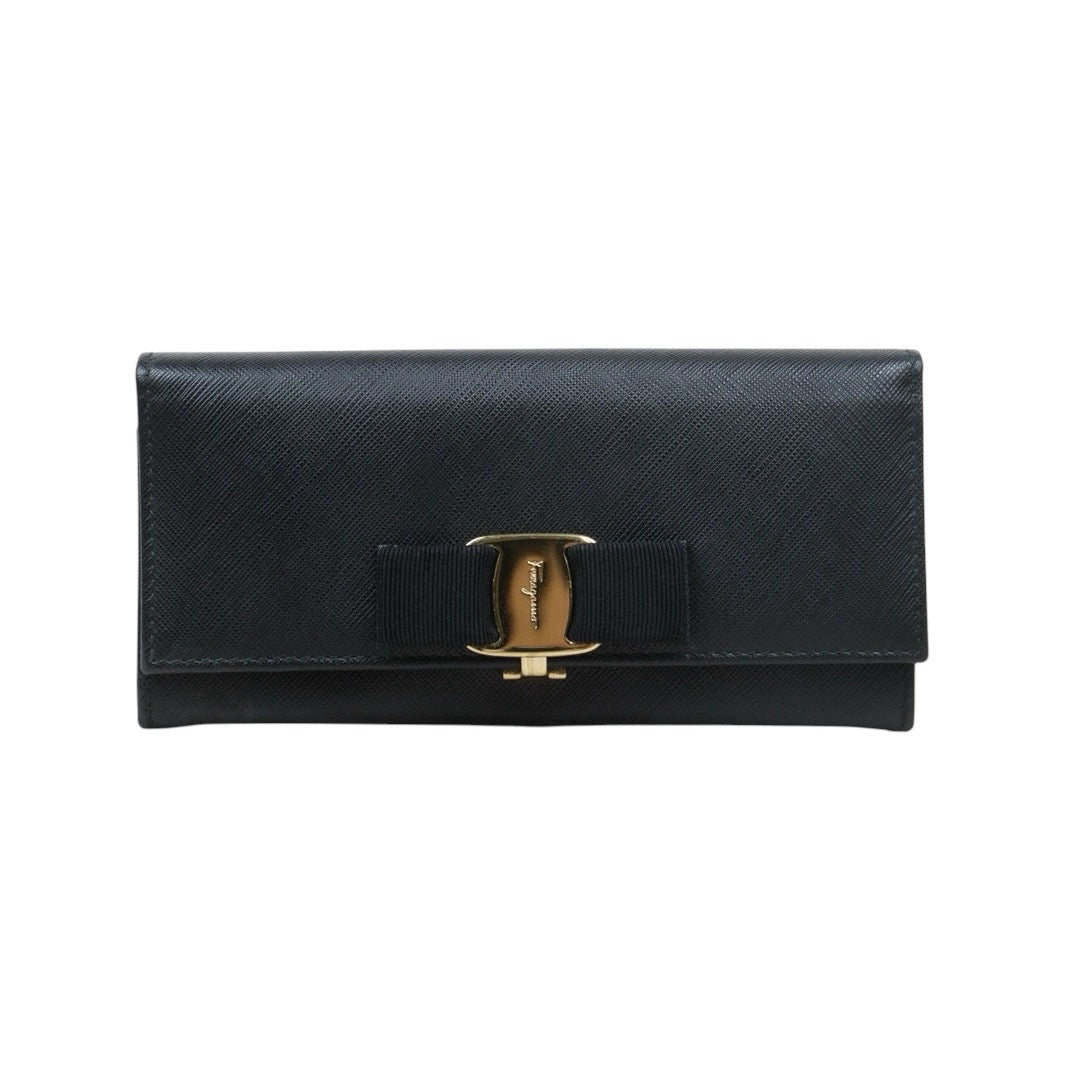 Good ( Rank AB) ｜Ferragamo Leather Calf Black Long Wallet｜S24111207