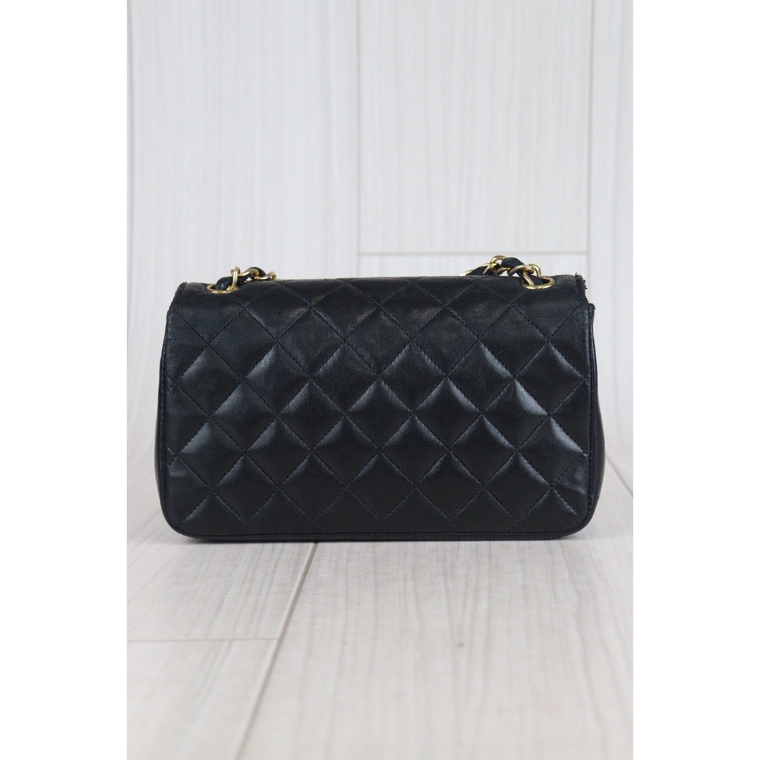 Rank AB ｜ CHANEL Matrasse Lambskin Mini Shoulder Bag Black｜V23091507