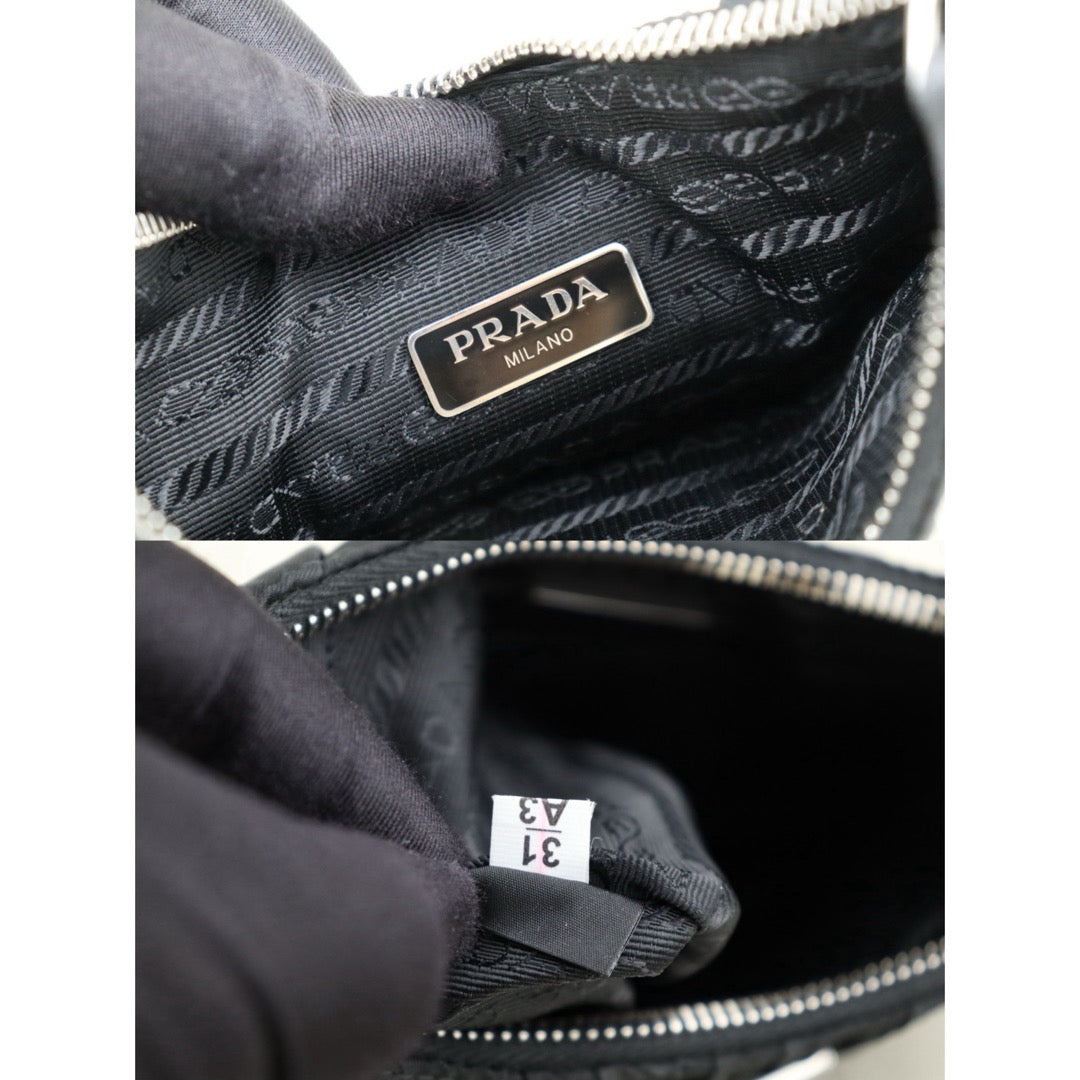 Very Good ( Rank A) ｜ PRADA Re-Edition 2005 HOBO HandBag Black｜H25052612