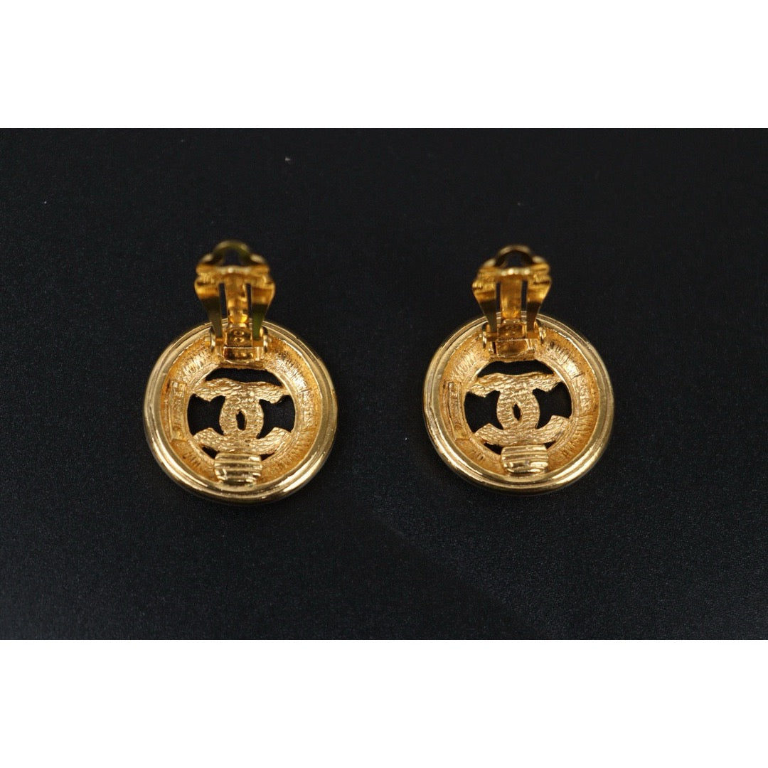 Very Good ( Rank A) ｜CHANEL Coco Mark Gold 24 Plated Earrings ｜S24112502