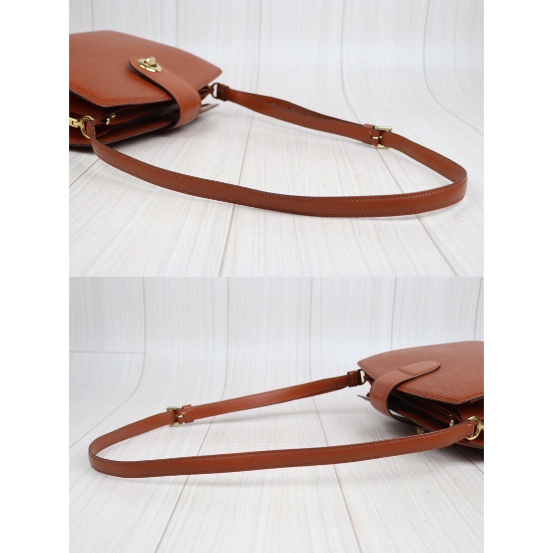 Rank A ｜ LV Epi Shoulder Bag Brown｜23111202