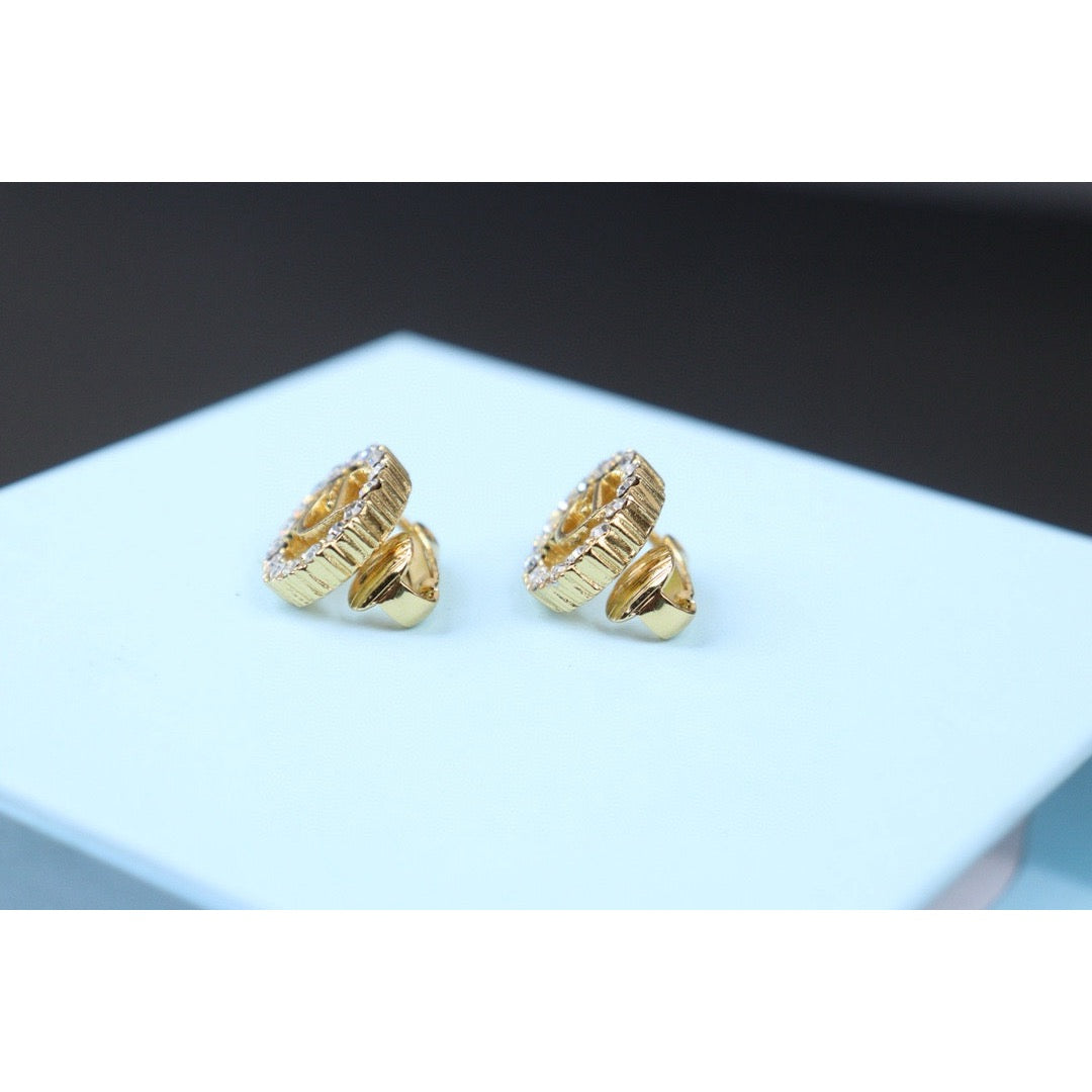 Very Good ( Rank A)｜ Dior CD Earring Gold Plated｜24072508