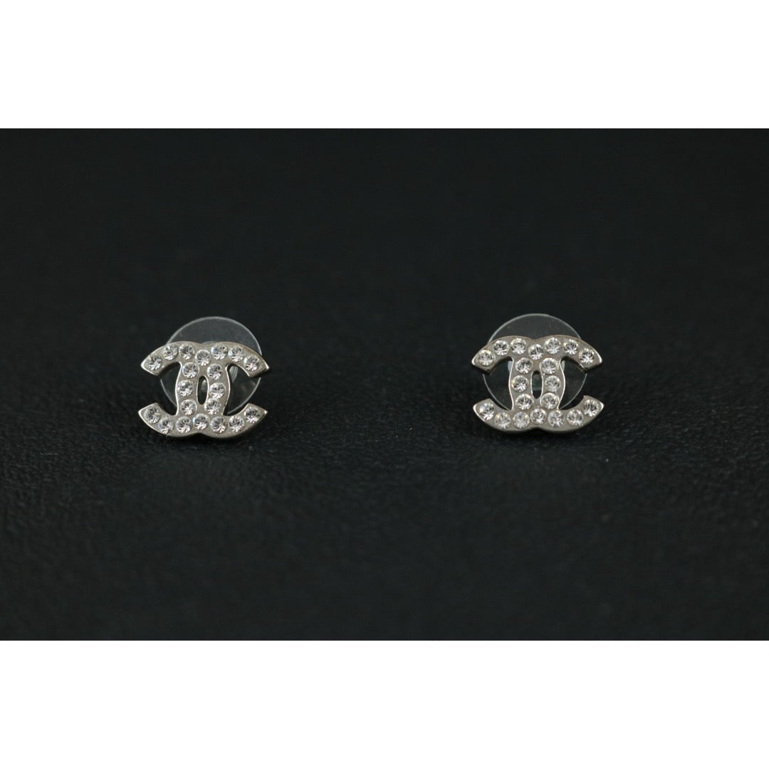 Include Authentic Detective Certificate of Authenticity｜Very Good ( Rank A) ｜CHANEL 08V COCO Mark Rhinestone Earrings Made In 2008Year｜S26040813