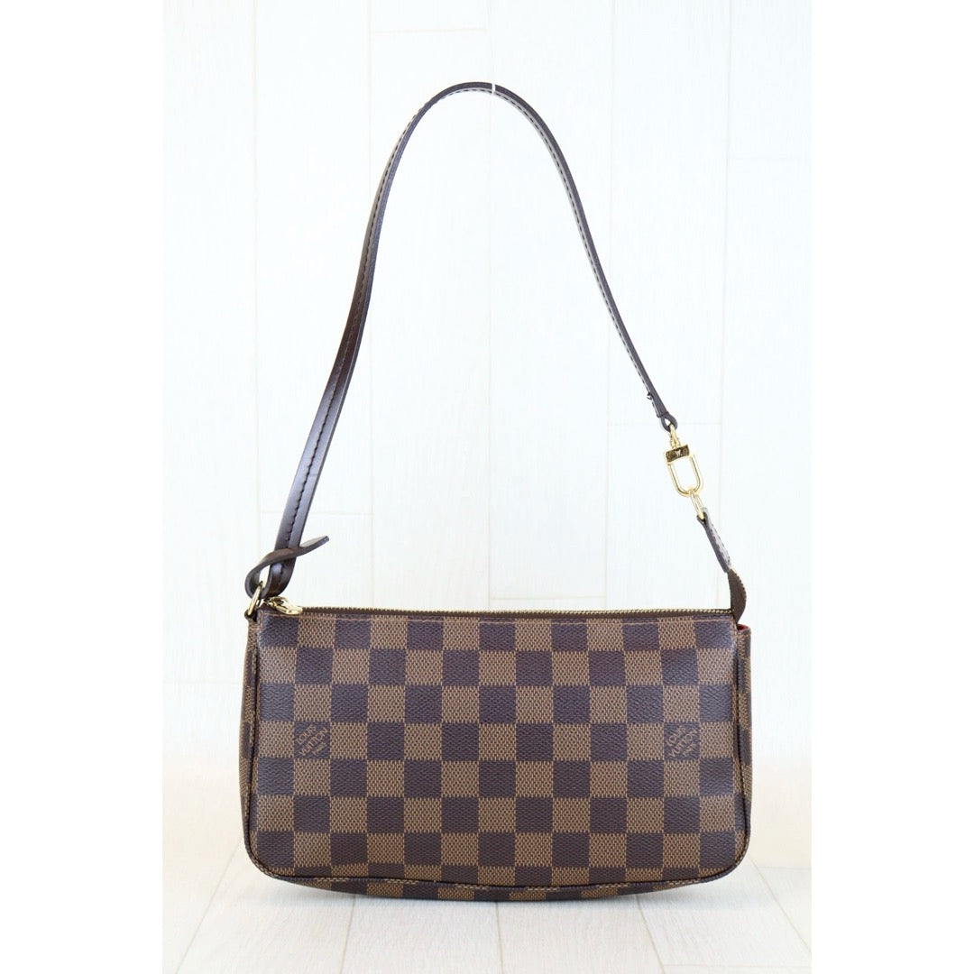 Very Good ( Rank A)｜ LV Damier Pochette Accessoires Current Model｜H24100703