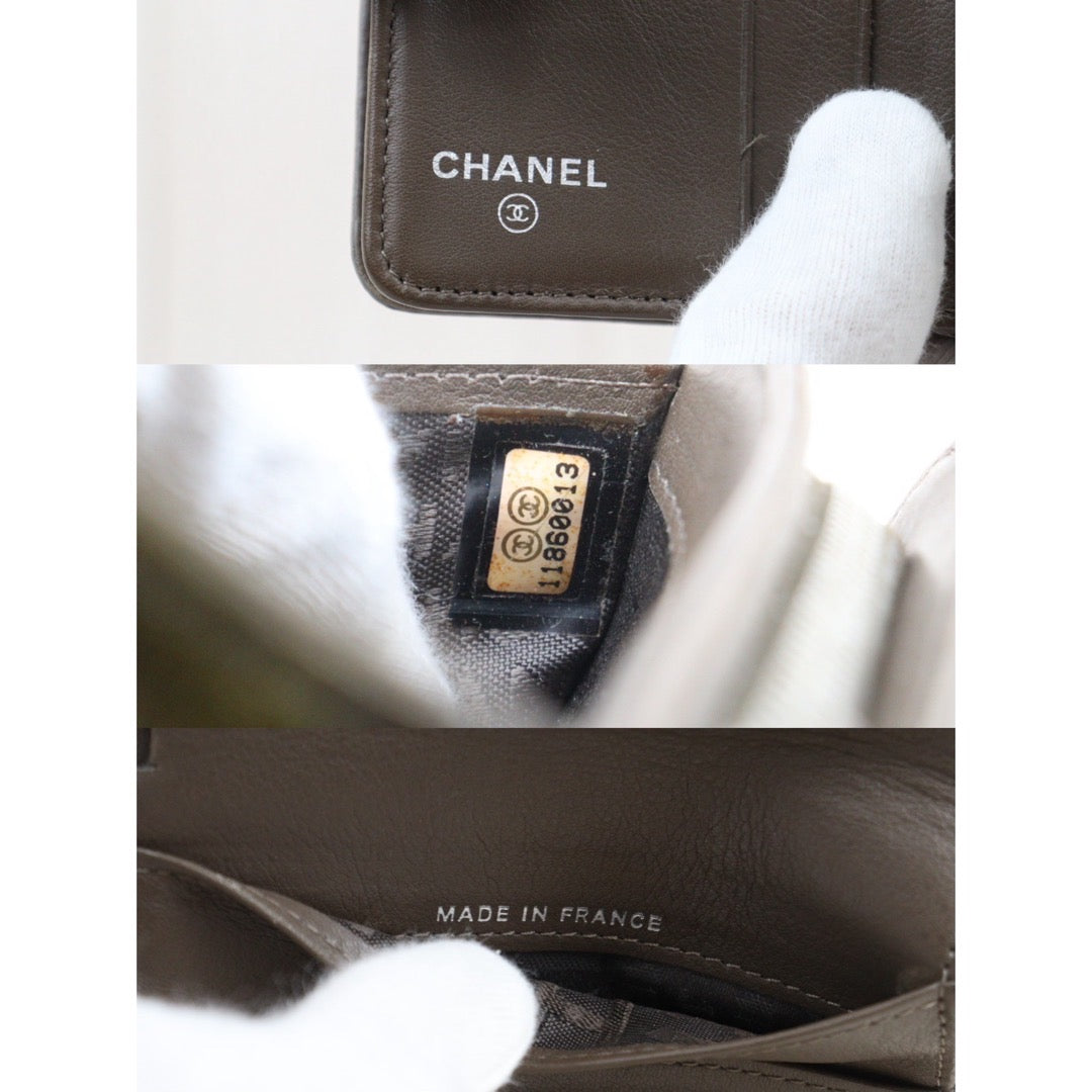 Rank AB｜Chanel  Calf Skin Wallet  Khaki Made in 2006-2008 Year｜V24071115