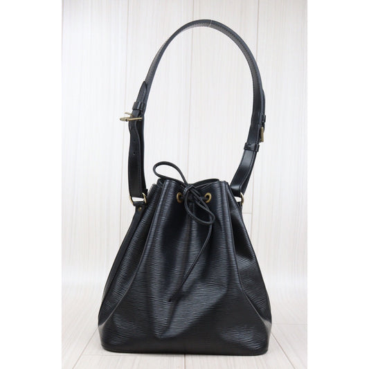 Rank AB｜ LV Epi Noe Shoulder Bag Black｜24030111