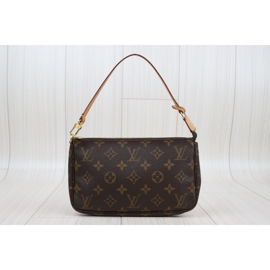 Rank AB ｜ LV Monogram Pochette Accessoires Vintage Model｜24022718